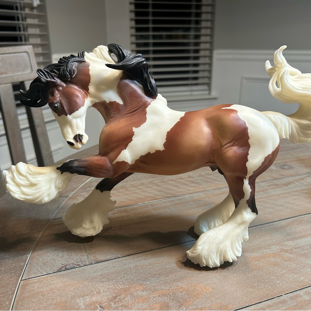 Breyer Traditional Gypsy Vanner model horse
